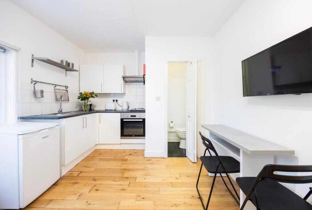 Апартаменты Islington- Offord Road Лондон Экстерьер фото